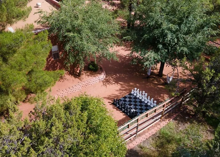 Enchanted Adobe Hideaway Whot Tub & Giant Chess * Sedona